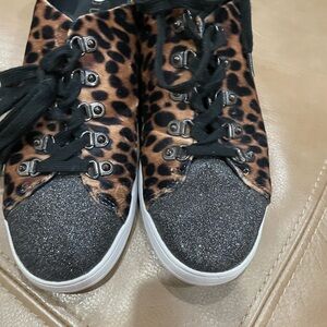 Used shoes very comfortable